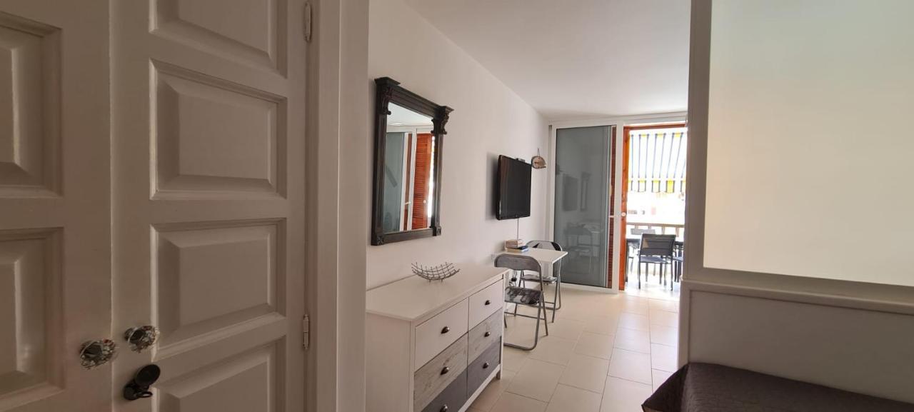 Parque Santiago 3 Studio Apartment Arona  Ngoại thất bức ảnh
